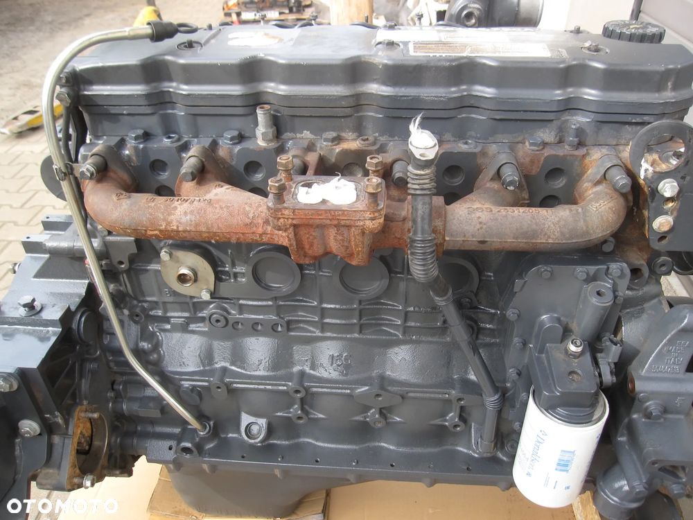 Kolektor wydechowy Case New Holland 504078426 2831205 5801508904