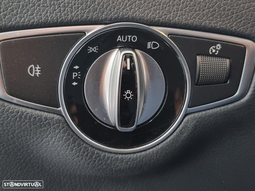 Mercedes-Benz E 300 e Station - 18