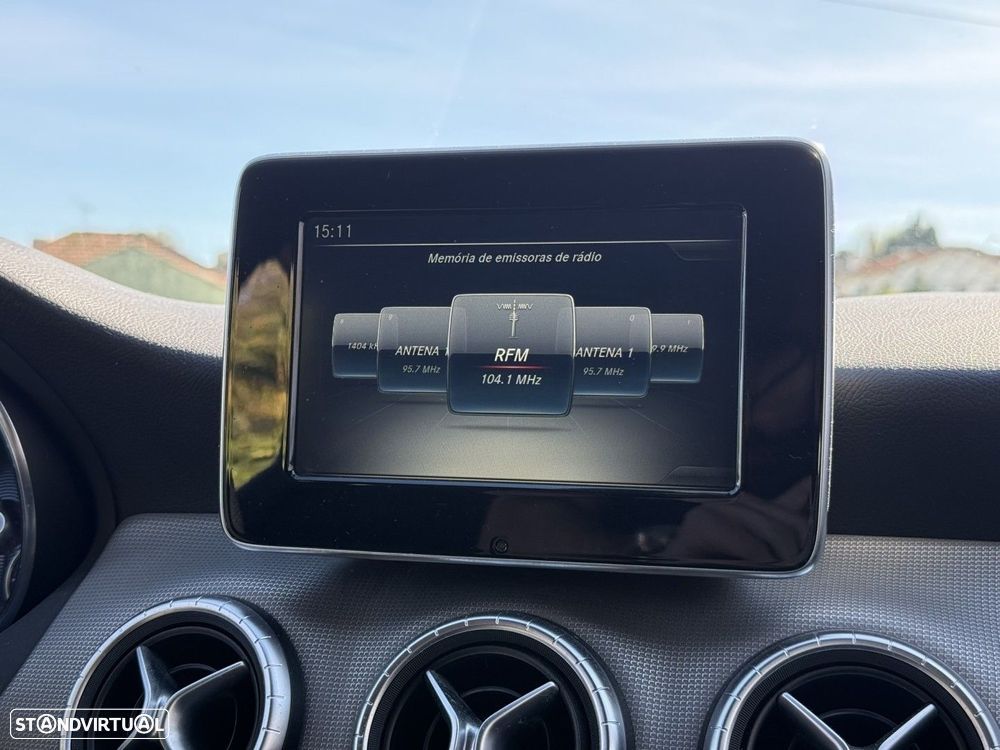 Mercedes-Benz CLA 180 d Shooting Brake Urban - 12