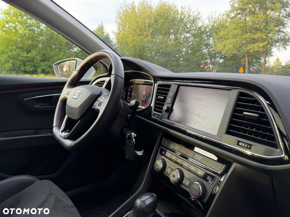 Seat Leon Sportstourer 2.0 TDI DPF DSG FR Black Matt Edition - 27