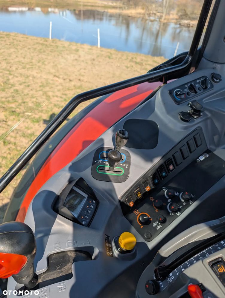 Kubota M105GX IV - 23