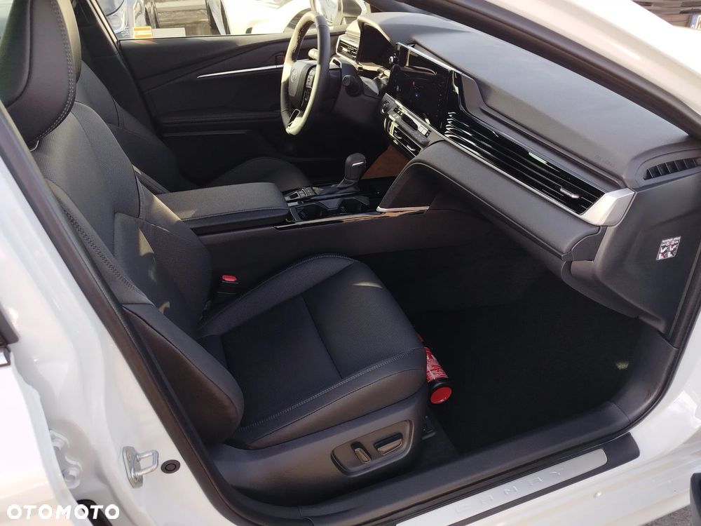 Toyota Camry 2.5 Hybrid Dynamic Force Prestige e-CVT - 16