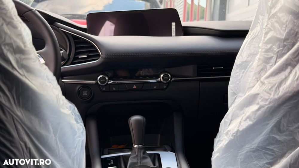 Mazda 3 e-Skyactiv G140 AT MHEV Center-Line - 13