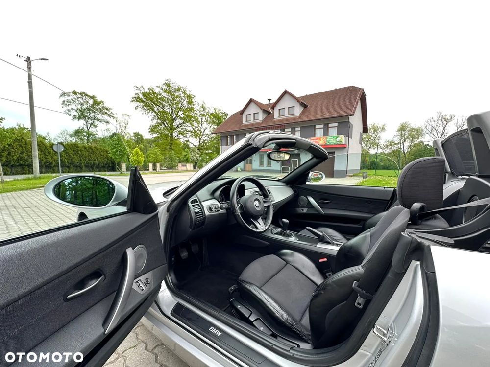 BMW Z4 2.2i - 15