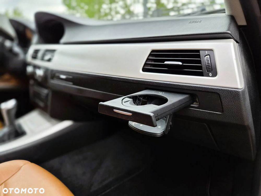 BMW Seria 3 - 18