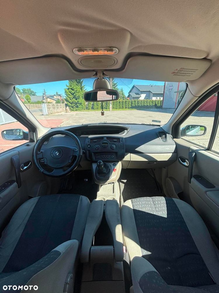Renault Scenic 1.6 Confort Authentique - 9