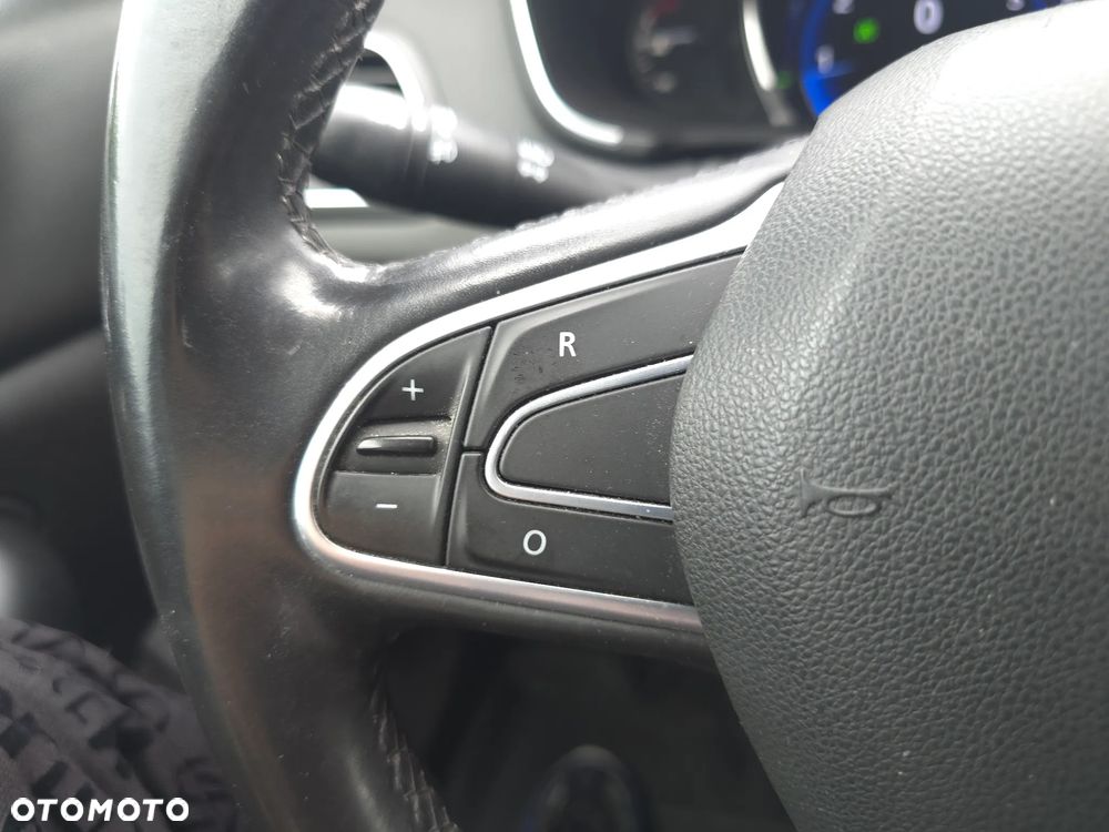 Renault Megane 1.3 TCe FAP Limited - 23