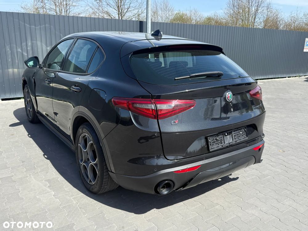Alfa Romeo Stelvio 2.2 JTDM Q4 - 5