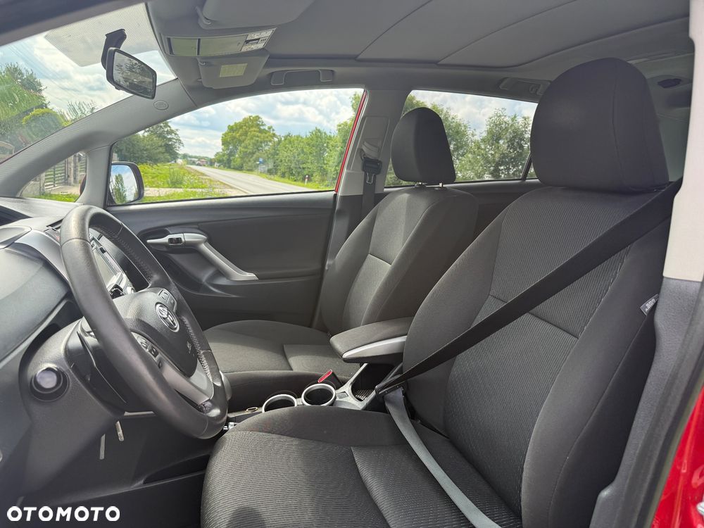 Toyota Verso 1.8 Prestige EU5 MS - 22