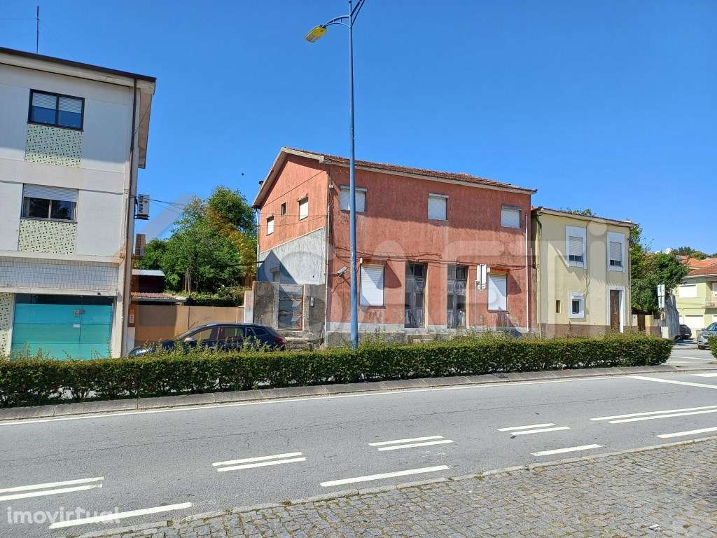 TERRENO NO CENTRO DE GONDOMAR PARA CONSTRUÇÃO - Grande imagem: 2/4