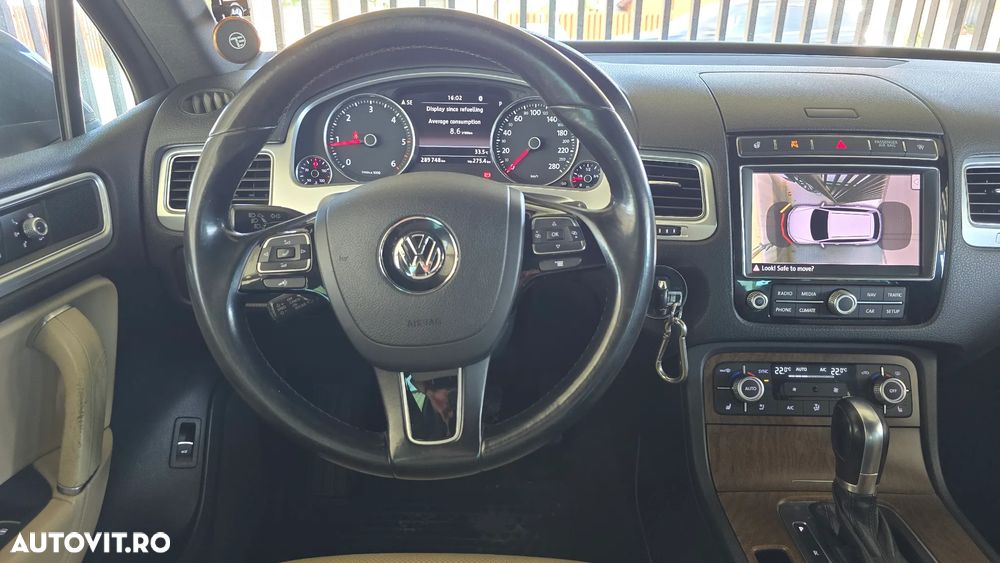 Volkswagen Touareg 3.0 V6 TDI BMT - 16