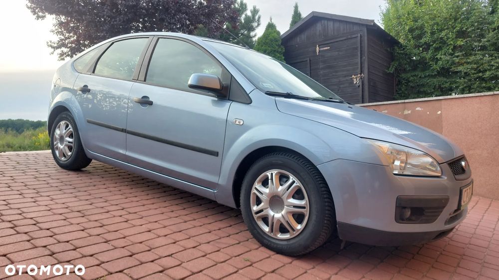 Ford Focus 1.6 Ambiente - 22