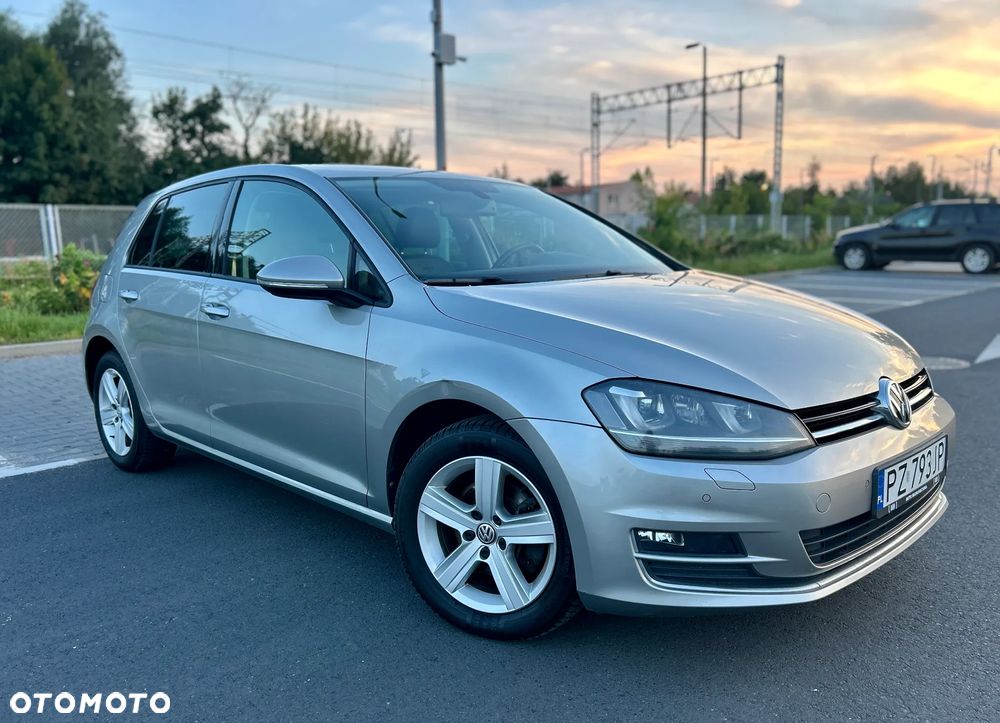 Volkswagen Golf - 8
