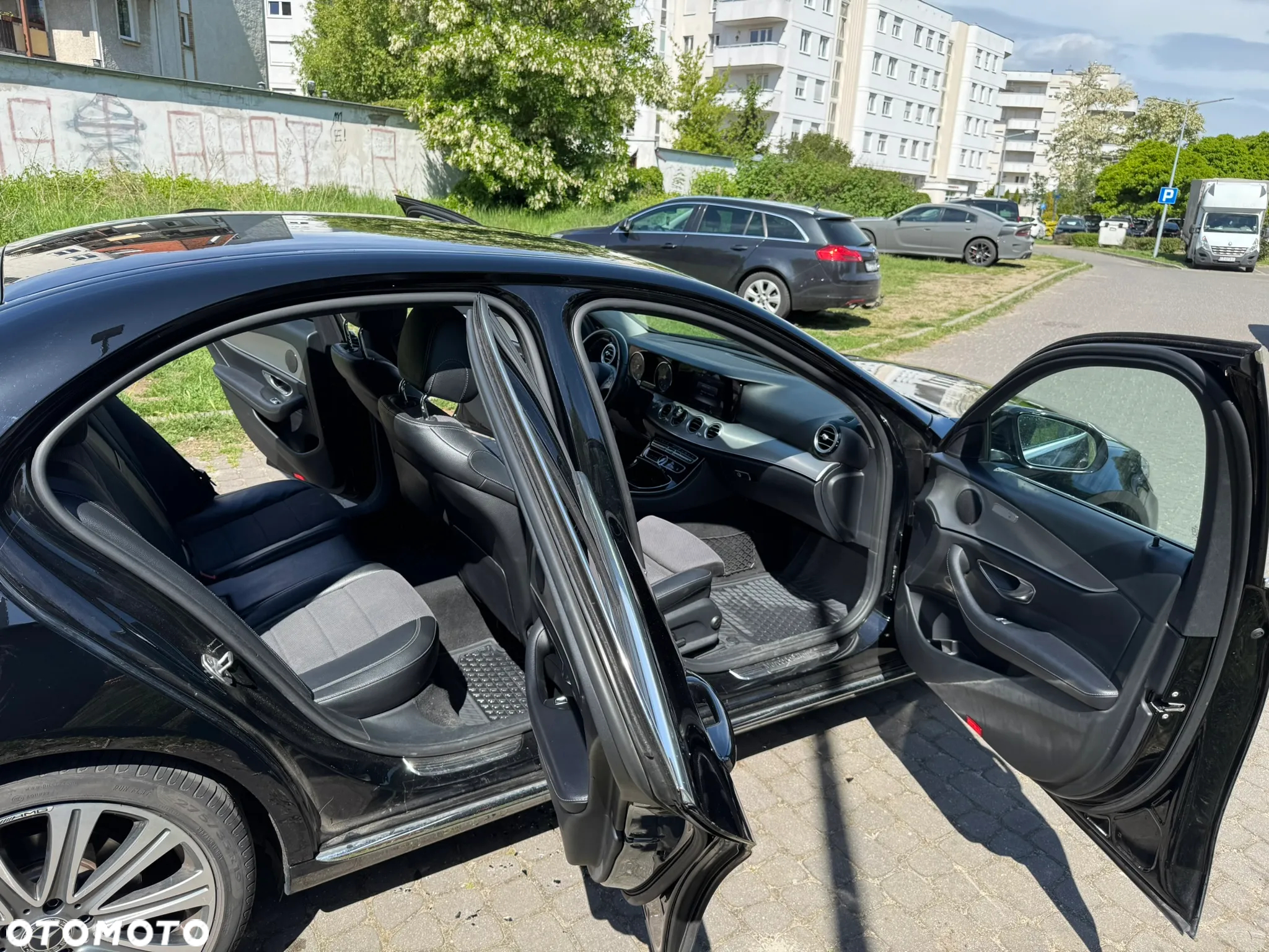 Mercedes-Benz Klasa E 220 d 9G-TRONIC - 8