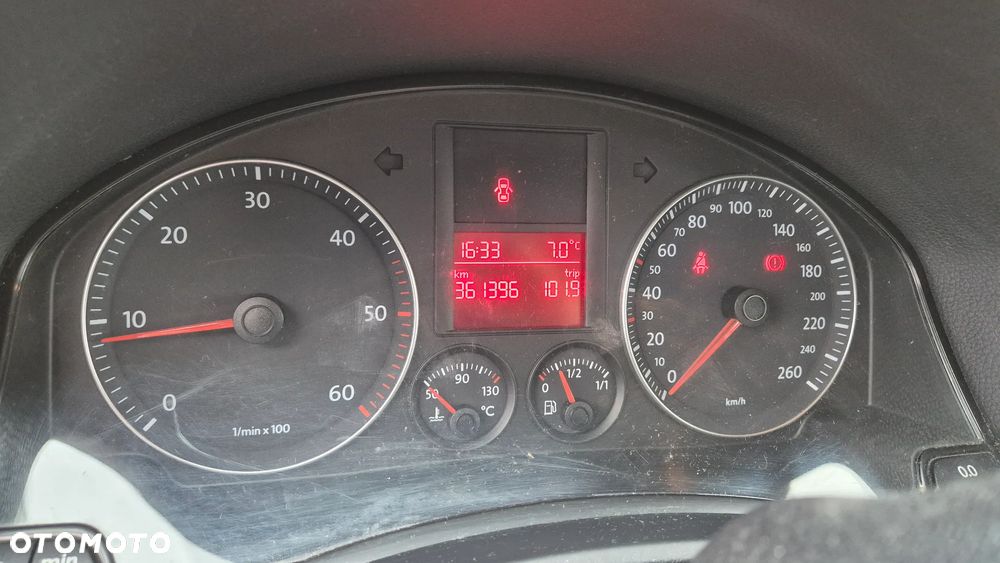 Volkswagen Golf 1.9 TDI Trendline - 11