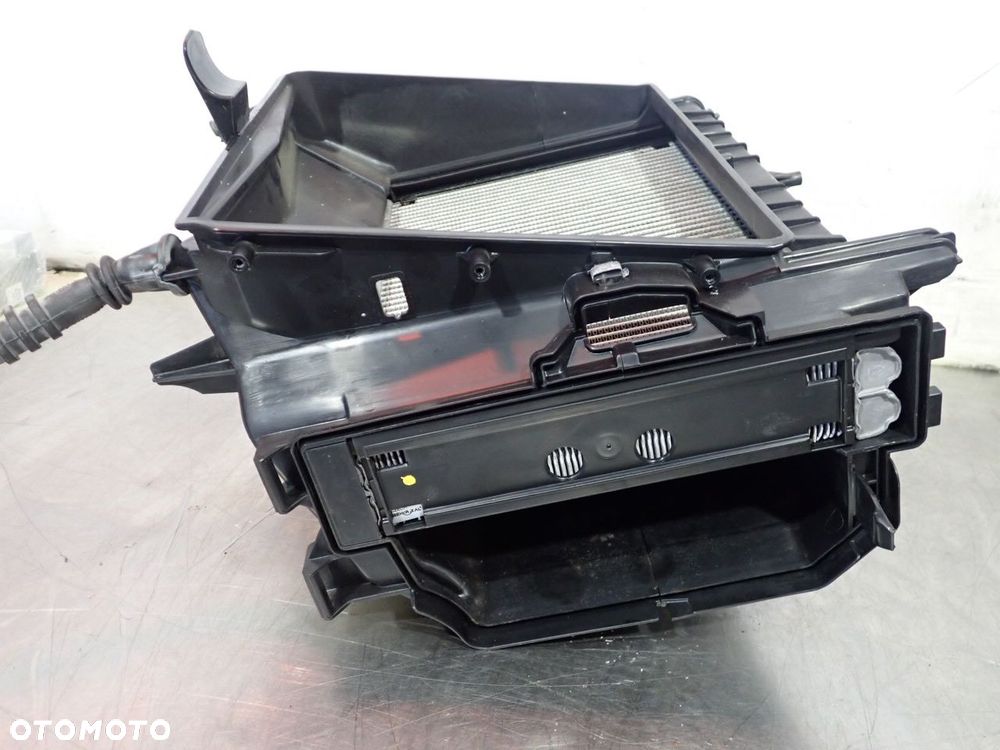 NAGRZEWNICA KLIMATYZACJI AUDI A4 B8 - 4