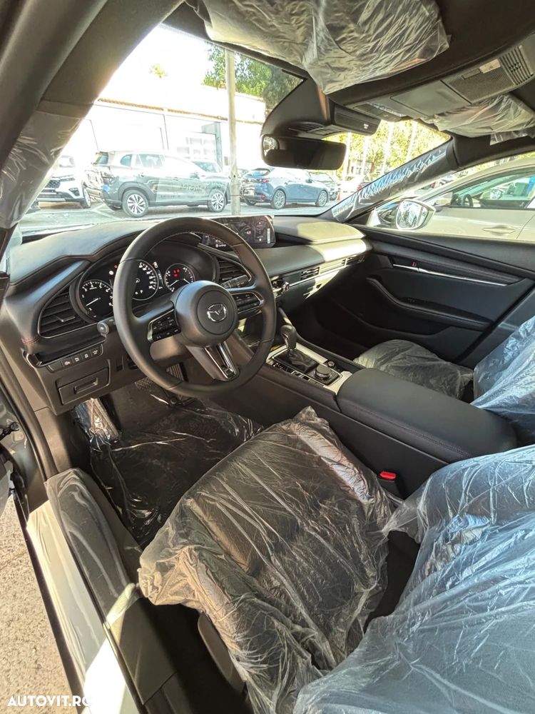 Mazda 3 e-Skyactiv G140 AT MHEV Homura - 11