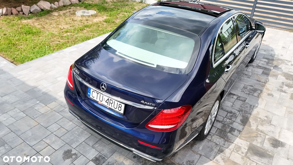 Mercedes-Benz Klasa E 300 9G-TRONIC - 12