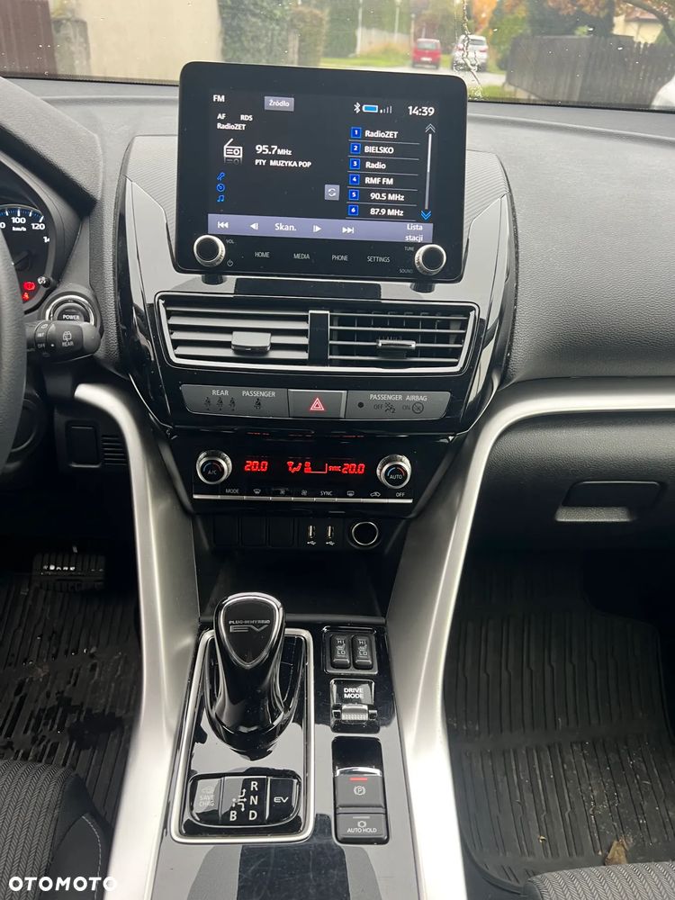 Mitsubishi Eclipse Cross Plug-In Hybrid 4WD Plus Select - 10