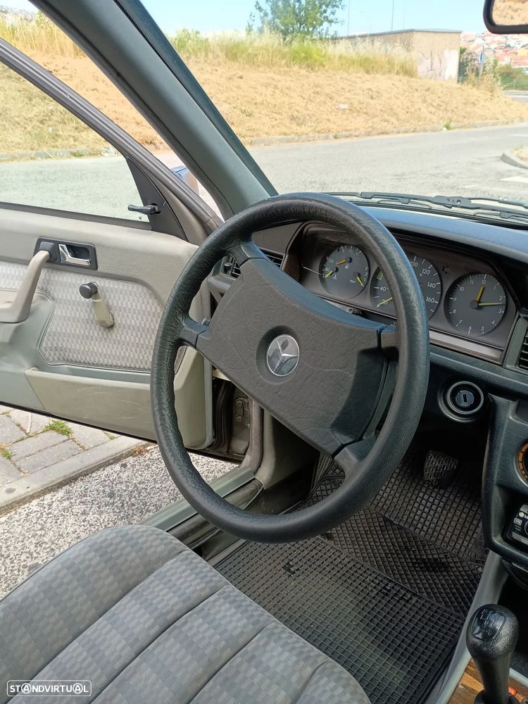 Mercedes-Benz A 190 - 17