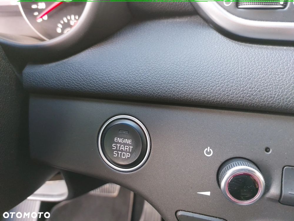 Kia Sportage 1.6 T-GDI 2WD DCT SPIRIT - 22