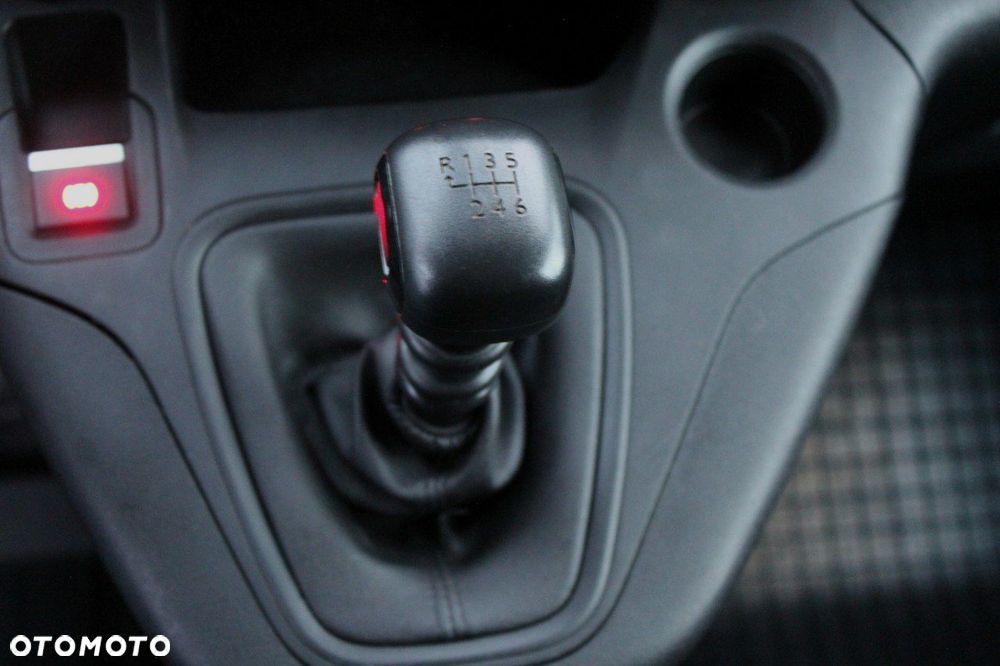 Peugeot Partner - 21