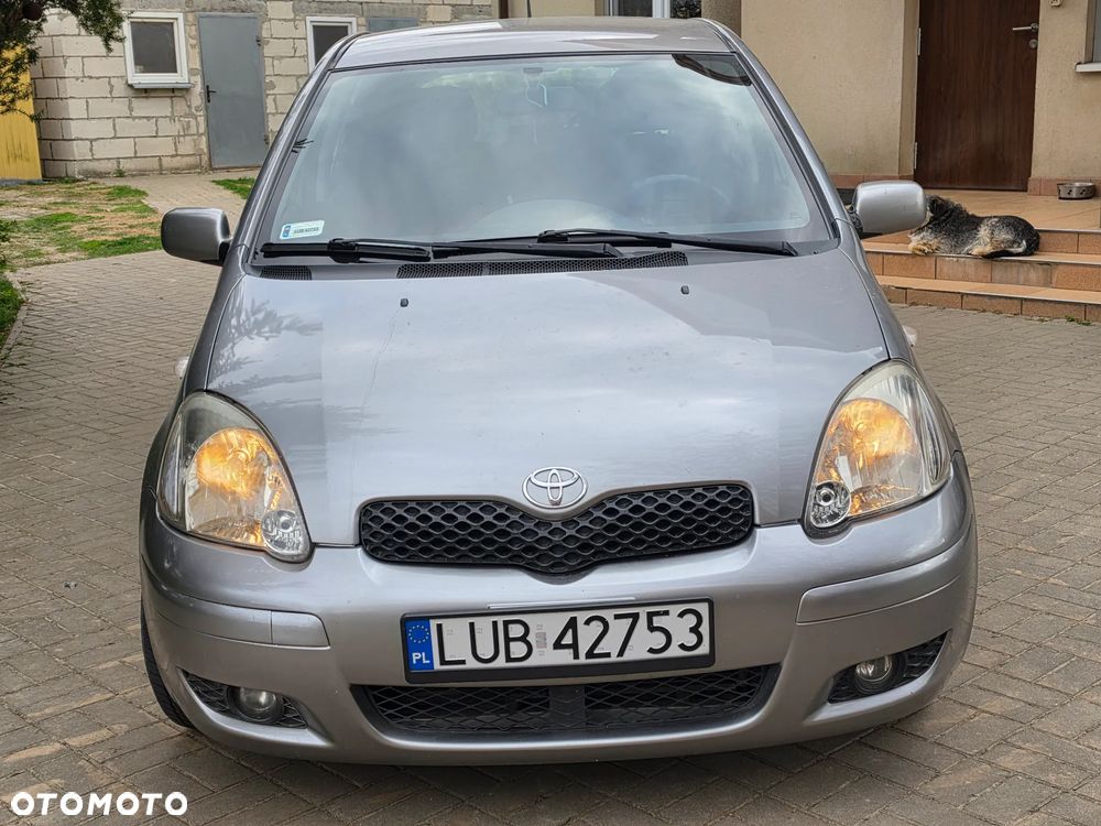 Toyota Yaris 1.4 D-4D Sol - 1