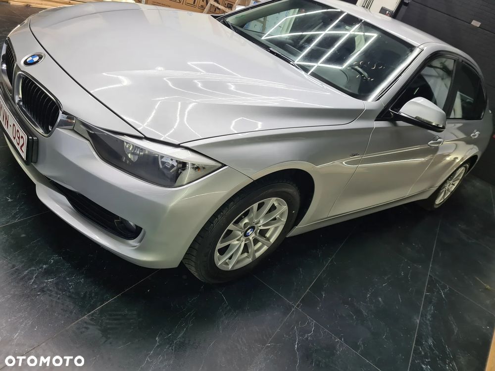 BMW Seria 3 316d Sport Line - 14
