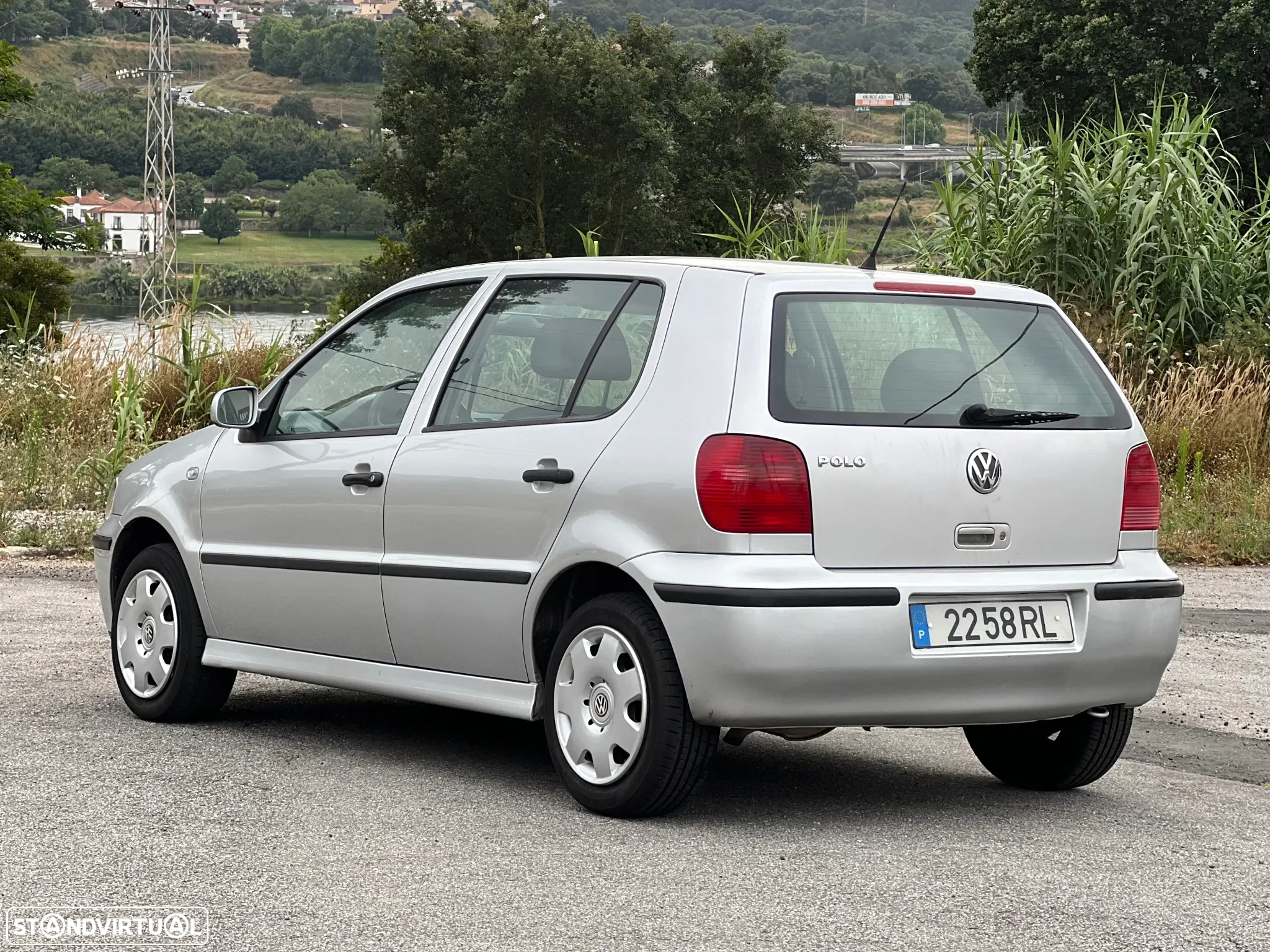 VW Polo 1.0 Confortline - 12