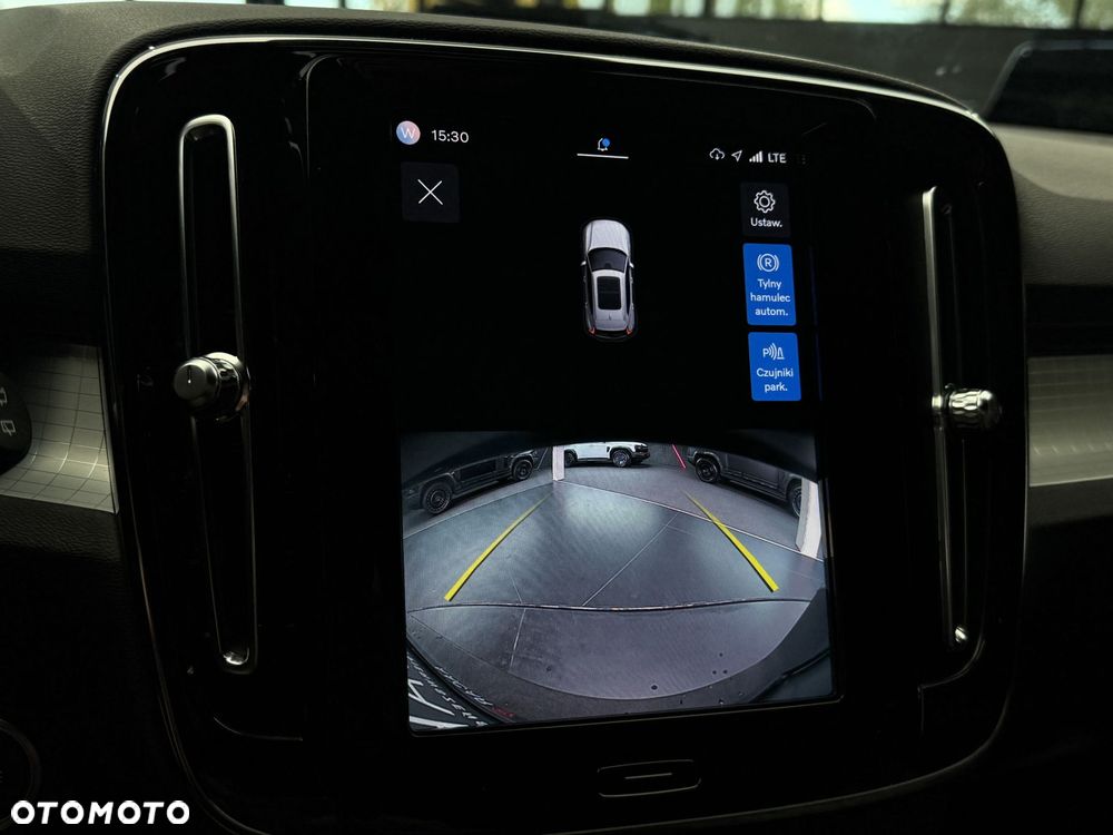 Volvo XC 40 B3 Plus Bright - 38
