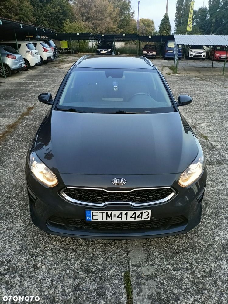 Kia Ceed - 10