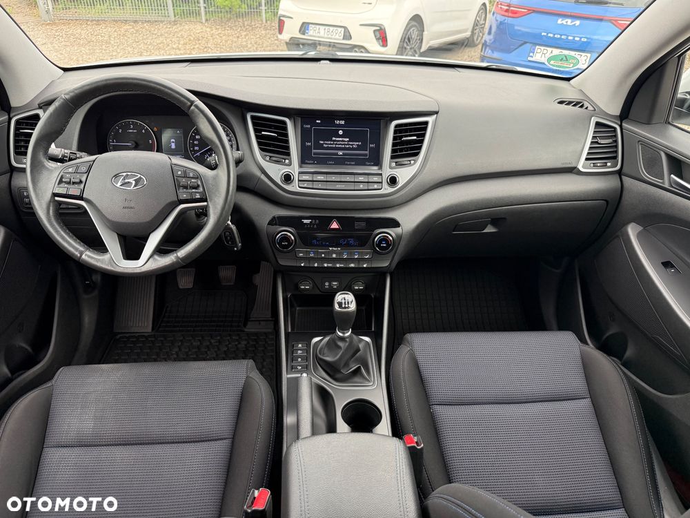 Hyundai Tucson blue 1.7 CRDi 2WD Style - 10