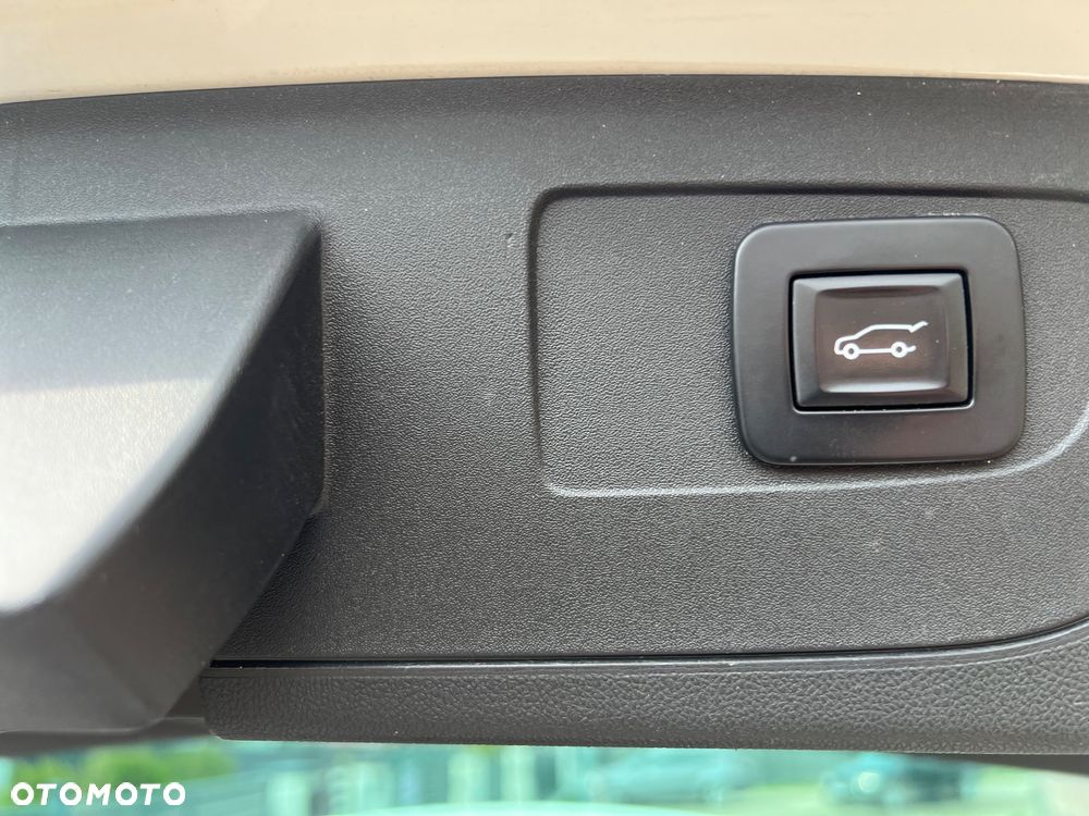 Opel Insignia ver-2-0-biturbo-d-4x4-automatik-exclusive - 22