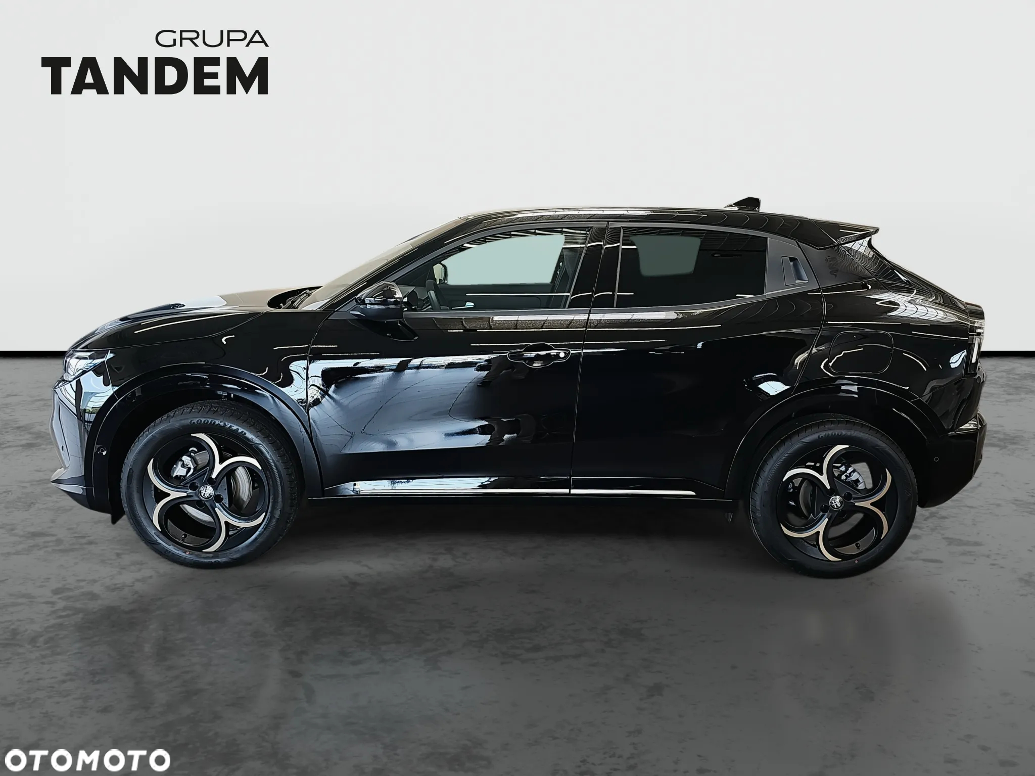 Alfa Romeo Junior 1.2 mHEV Ibrida Intensa eDCT - 8