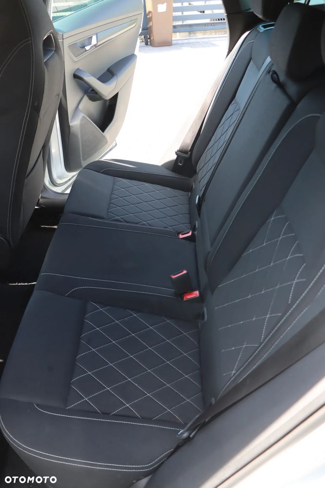 Skoda Karoq 1.5 TSI ACT GPF 4x2 Sportline - 20