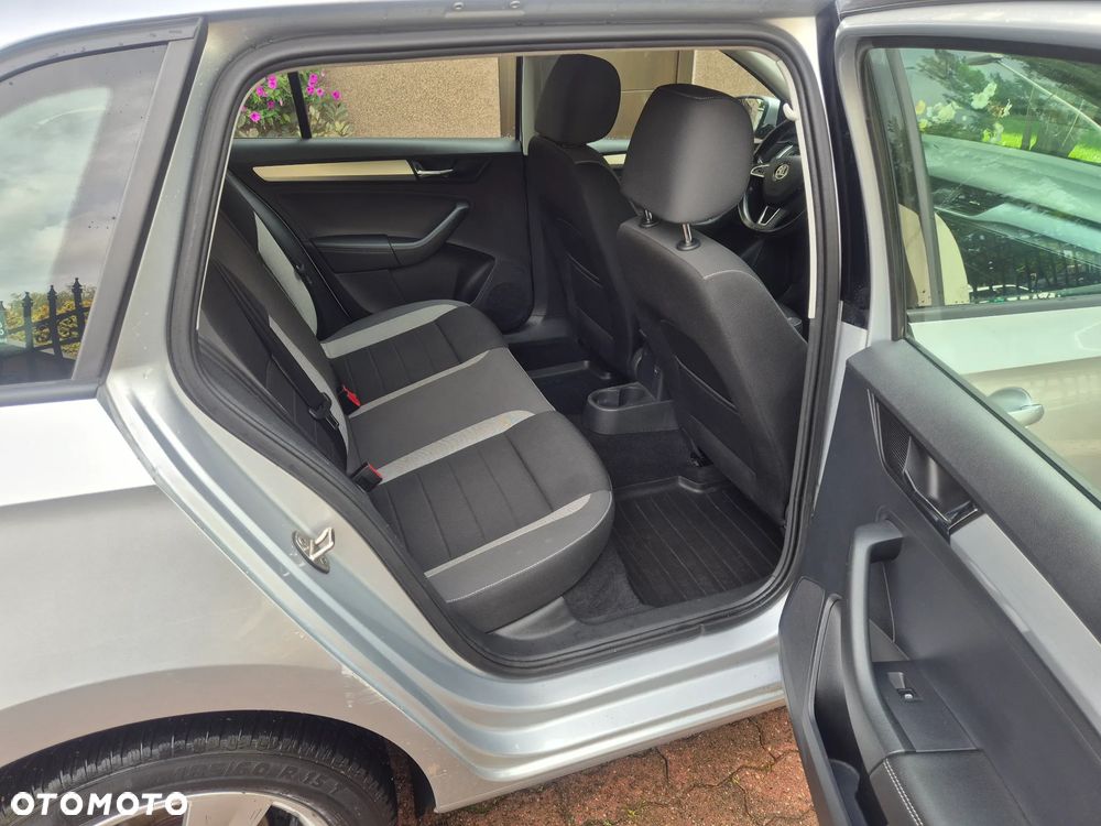 Skoda RAPID Spb 1.6 TDI DPF Ambition - 15