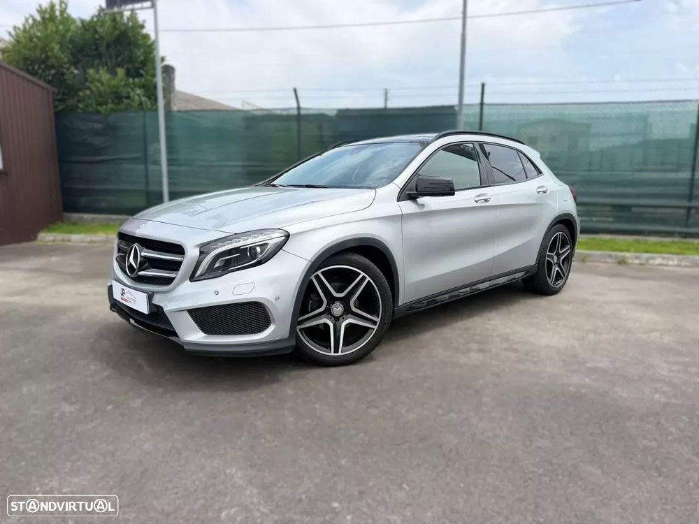 Mercedes-Benz GLA 180 AMG Line - 1