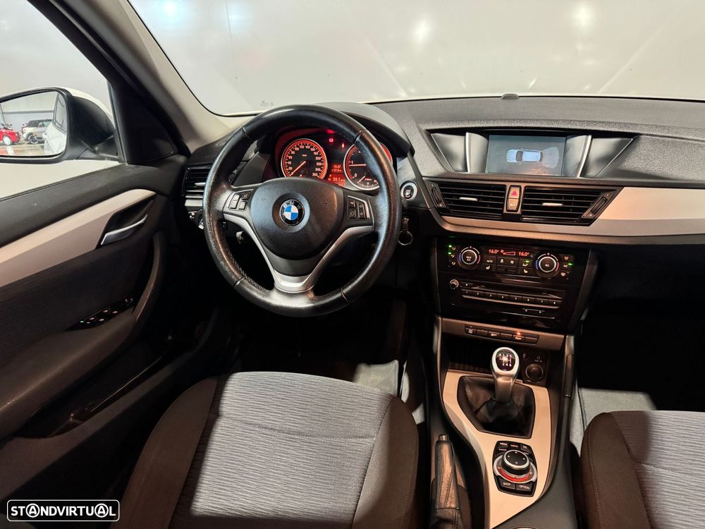 BMW X1 16 d sDrive Line Sport - 14