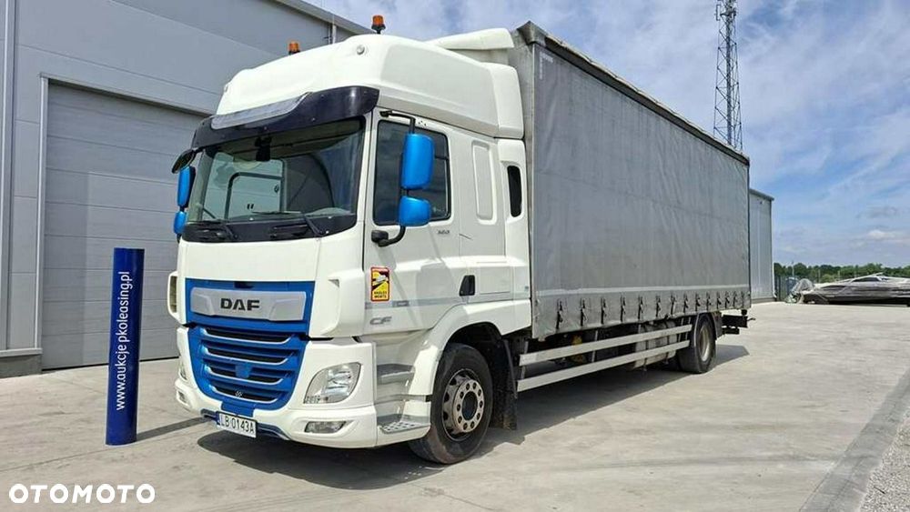 DAF CF 320 - 1