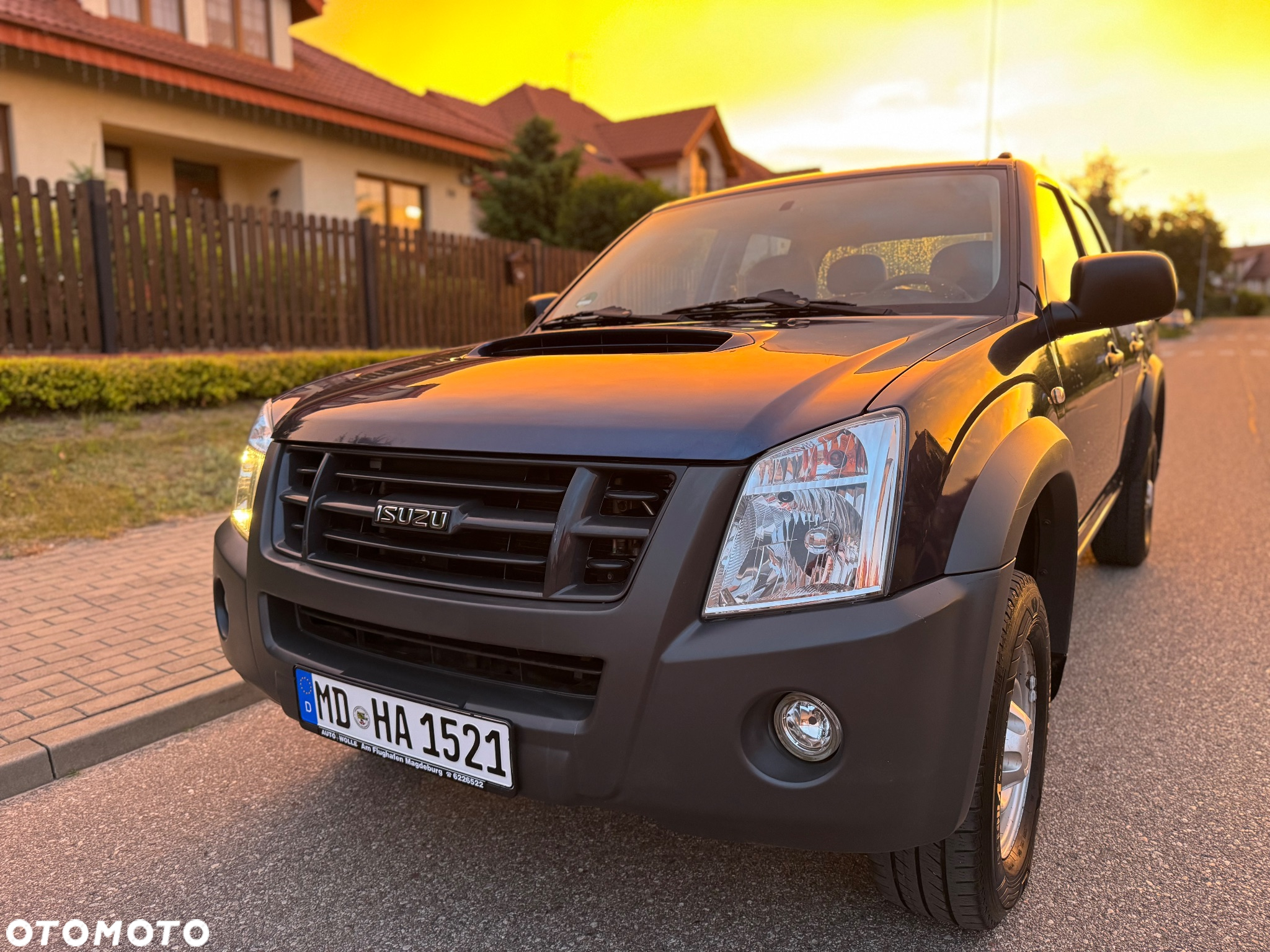 Isuzu D-Max 2.5d DC Basic - 2
