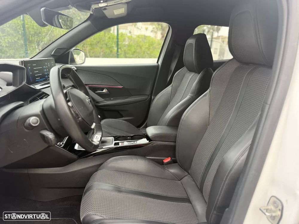 Peugeot 2008 1.2 PureTech GT Line - 13