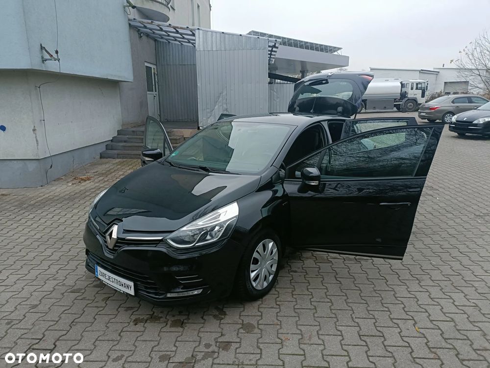 Renault Clio 1.2 16V 75 Collection - 16