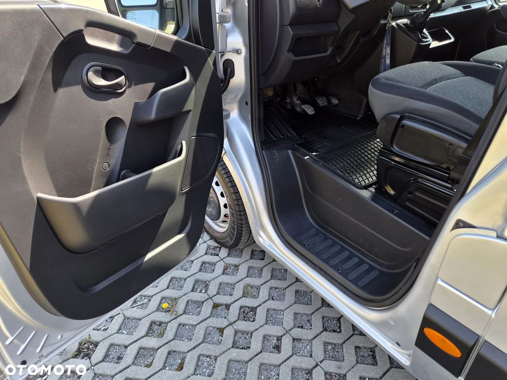 Renault Master - 25