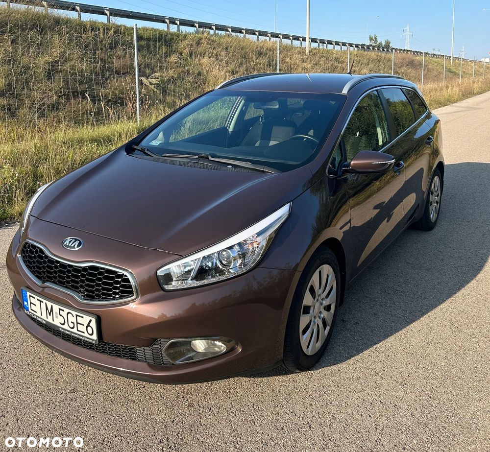 Kia Ceed 1.6 GDI L - 1