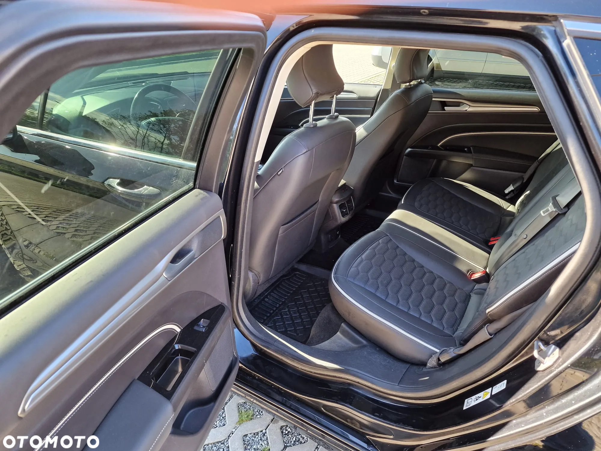 Ford Mondeo 2.0 TDCi Titanium PowerShift - 9