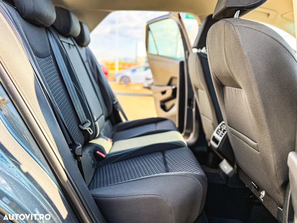 Volkswagen T-Roc 1.5 eTSI 150 CP DSG MHEV Life - 25