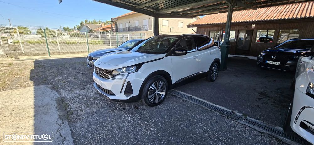 Peugeot 3008 Plug-In Hybrid 225 e-EAT8 Allure Pack - 2