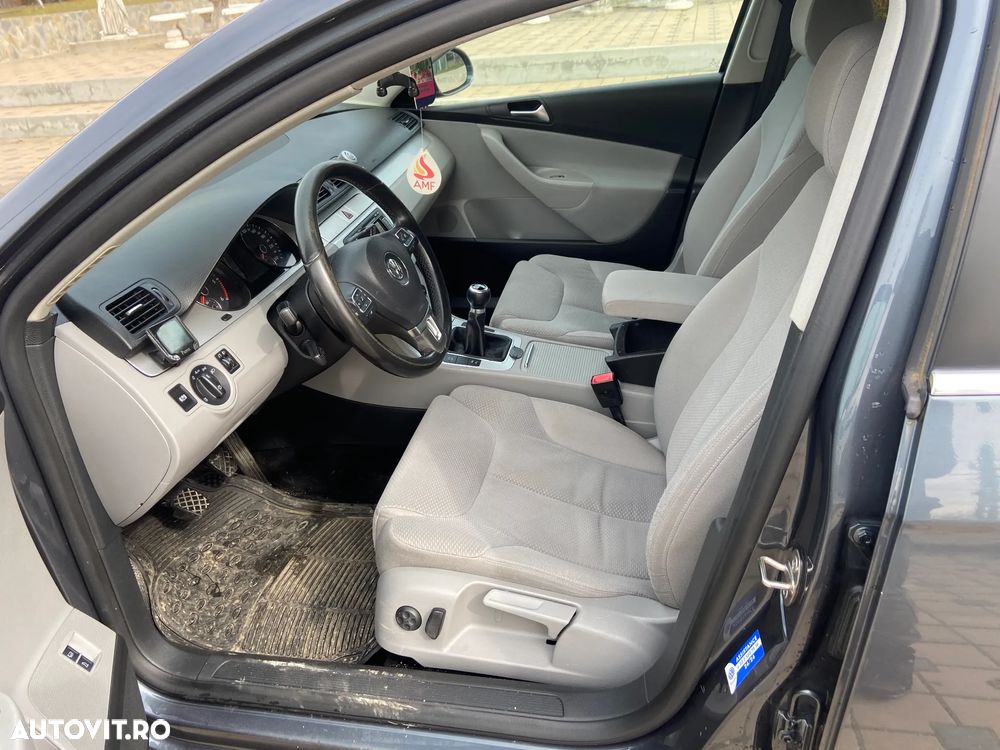 Volkswagen Passat - 6