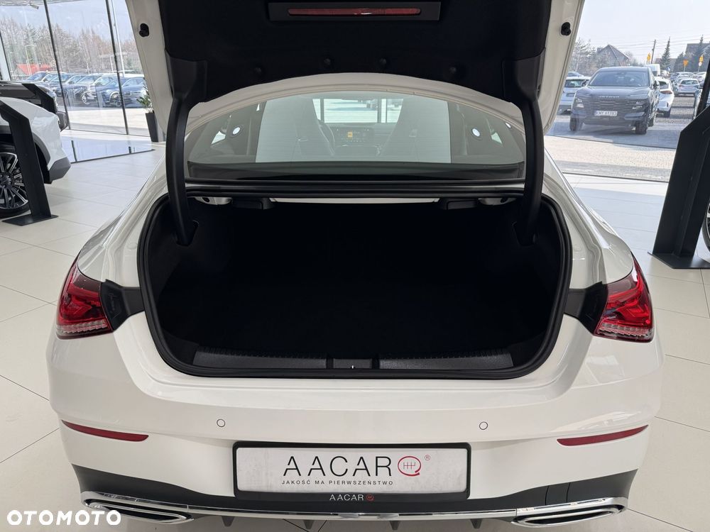 Mercedes-Benz CLA - 17