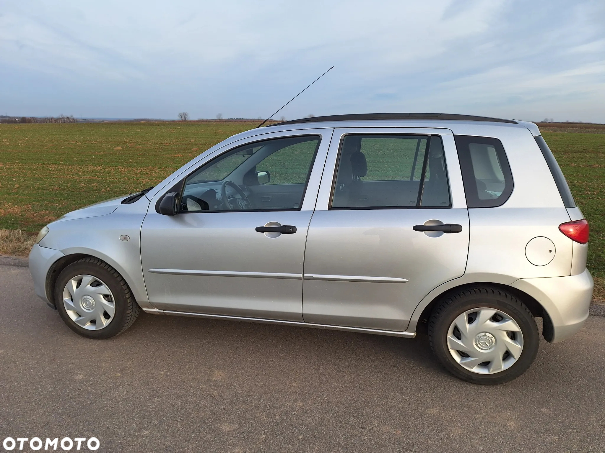 Mazda 2 - 3